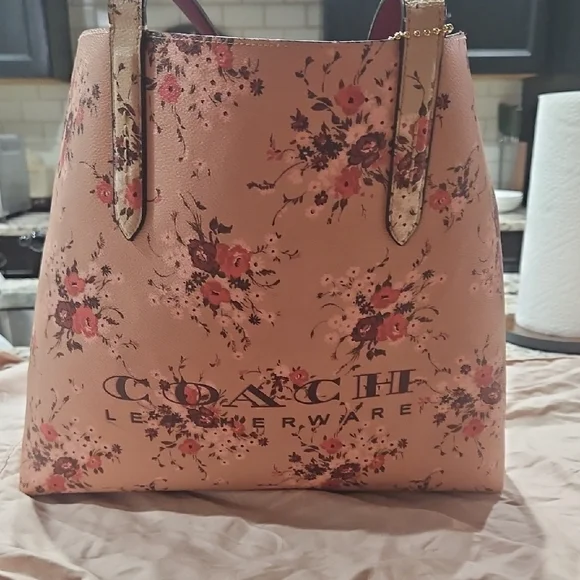 Coach Pink Floral Refined Pebble Tote With Matching Wallet And Cosmetic Case - Picture 1 of 10